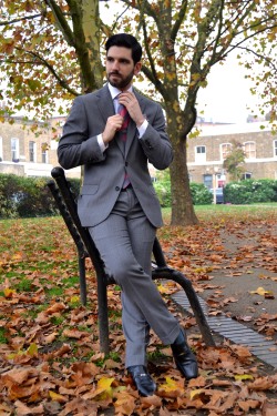 suitandtiefixation:  An Autumn Sunday 