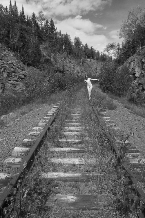 brookelynne: abandoned railroad | self-portraits •✧{ much more here }✧• 