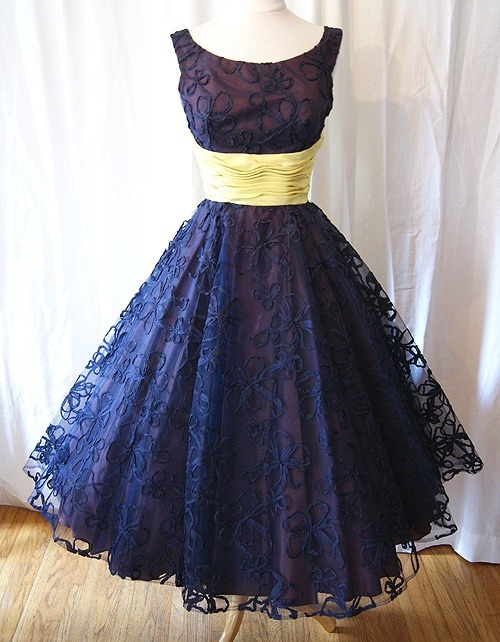 retro-girl811:  Color of the Day-Saturday-Purple 