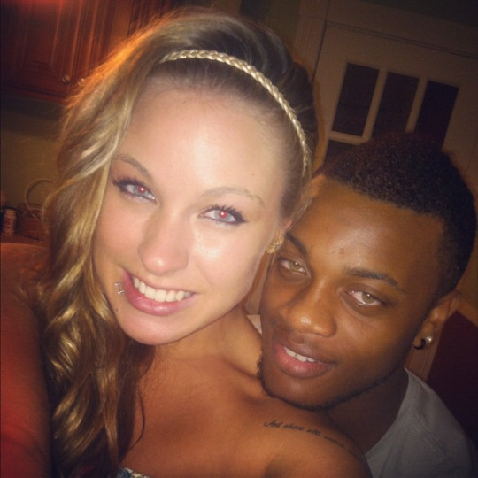 sadist58:  blackownednakedbitch:  blackcockhoe:  inpraiseofallblackmen:  Another