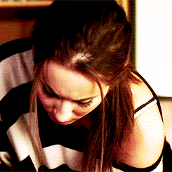 { DEMANDES DE RP / RP LIBRES } - Page 6 Tumblr_msntszGTTB1r78fh8o3_r3_250