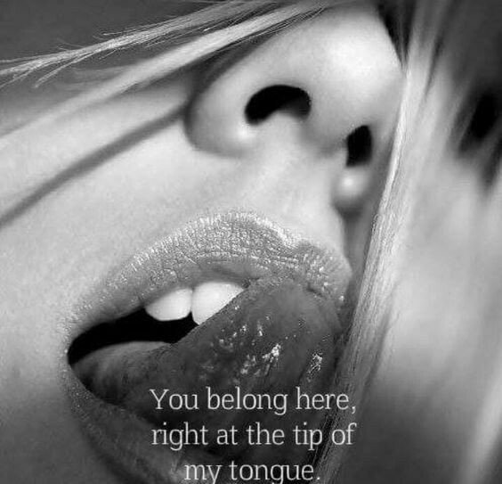 greyhairedcanuck:  justabrowneyedlady:  🖤   Grrrr