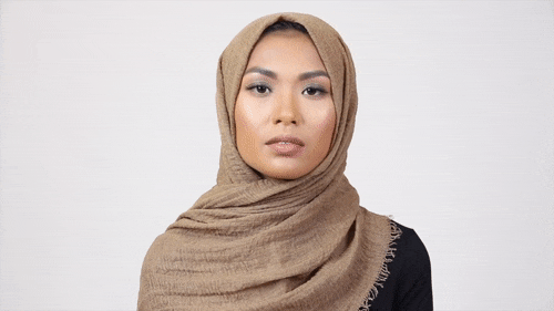 hustleinatrap:    This Muslim Blogger Created An Inclusive Hijab Line For All Skin Tones. Habiba Da 