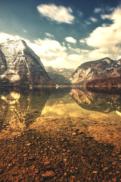 lmmortalgod:  Morning at Hallstätter See by Raymond Haddad