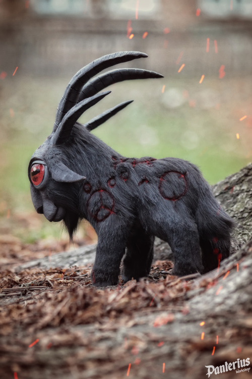  Baa'l Handmade toy (World of Warcraft) Length: 22 cm (8,7 inch)Width: 13 cm (5,1 inch)High:  26 cm 