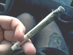 chubbybluntz:  car rides with cannabutch 🍁⛅️💕 