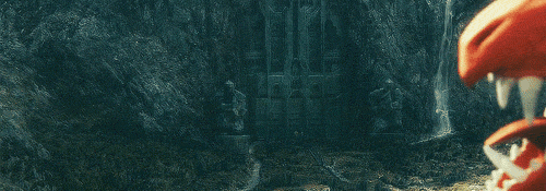 a-balrogofmorgoth:  dwarfadventures:   #when i first saw the kite i thought ‘man what a shitty smaug