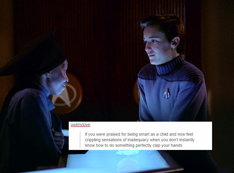 mysterytwinsclassic:  *patrick from spongebob voice* LOOK AT IT tng edition, as promised