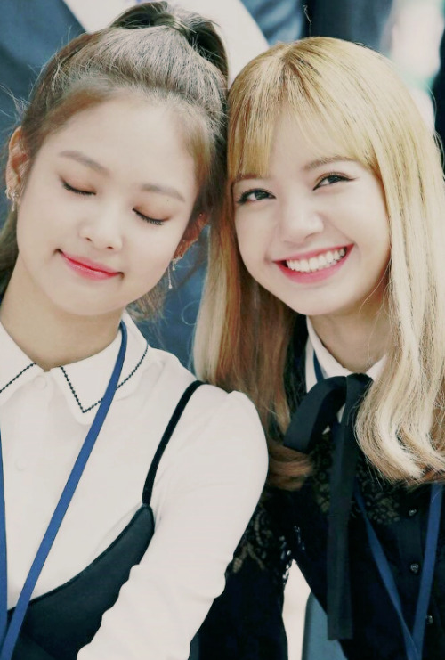 jenlisa wallpapers {for cellphone}like if you saverequest more hereenjoy!