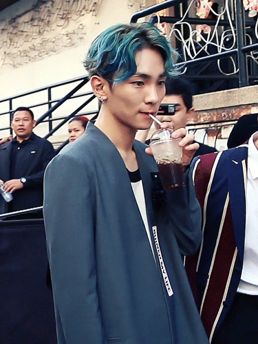 taeminihyuk:key + coffee ✧*