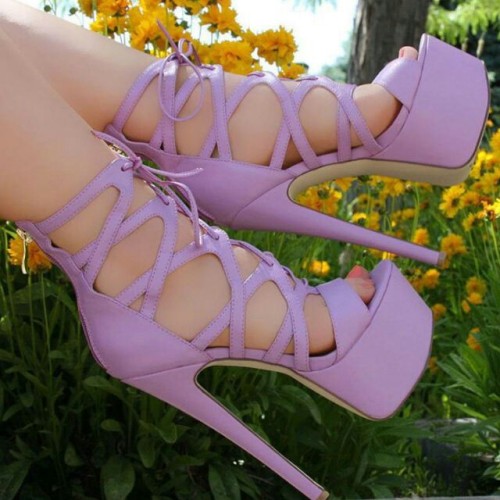 Lavender laced #pumps #laced #heels