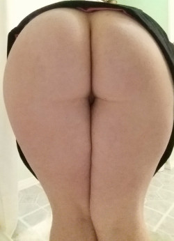 reddlr-gonewildcurvy:  How do you like this