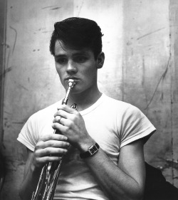 colecciones:Chet Baker, 1953. Photo by Bob