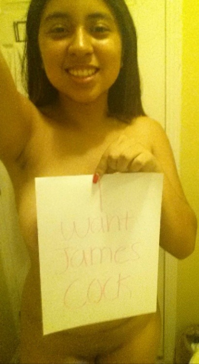 Rate her use her pics and shoutout this page for boobfansign