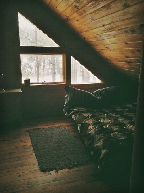 wszystko-jest-idealnie:  Silence | via Tumblr na We Heart It.