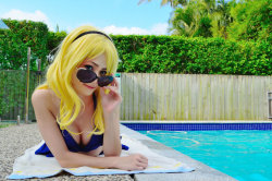 League-Of-Legends-Sexy-Girls:  Pool Party Lux