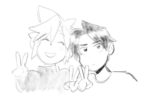liverpops:  a Rare Cloud And Squall from when they were ten!! (let’s just pretend it’s a photo)