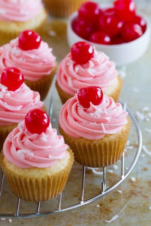 ugly–cupcakes: Coconut Cherry Cupcakes