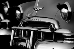 vintageshopperlookbook:  Chevrolet love by shunkan 