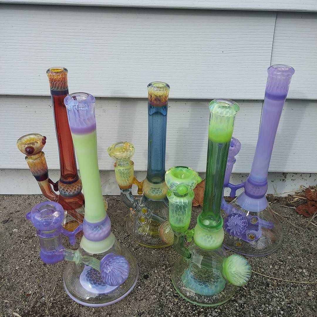 weedporndaily:  5toobz by @beakglass