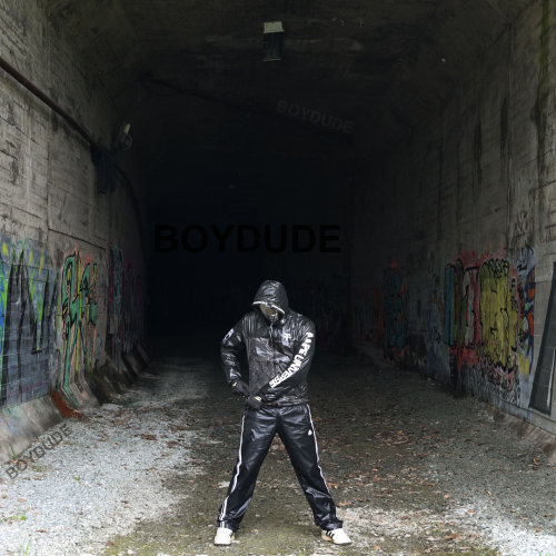  Me | boydude…who wanna join meinside this abandoned, dark, railroad tunnel?*a slave into wet