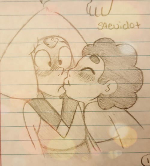 mossywhiskers:  Thank the Lord! I’ve been thinking about how cute these two are, and so I finally drew them. I don’t think Peridot knows what is going on! (They’re not exactly my “otp” but if they hug, hold hands, kiss…I think that’d be