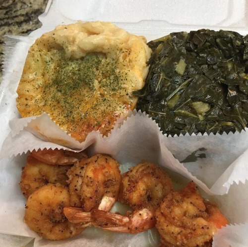 afro-arts:  Taste of Flava   tasteofflava.com // IG: taste_of_flava  Newark, NJ  CLICK HERE for more black owned businesses! 