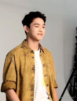 Lucas :: Seasons Greetings 2019