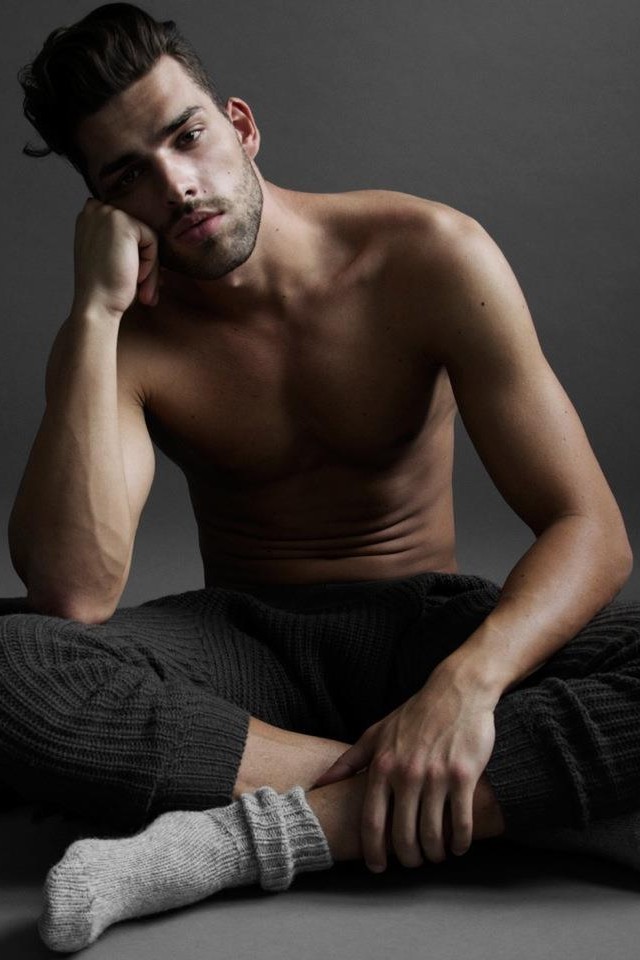 3leapfrogs:  handsomemales:  frederik muka by didier &amp; angelo  3leapfrogs