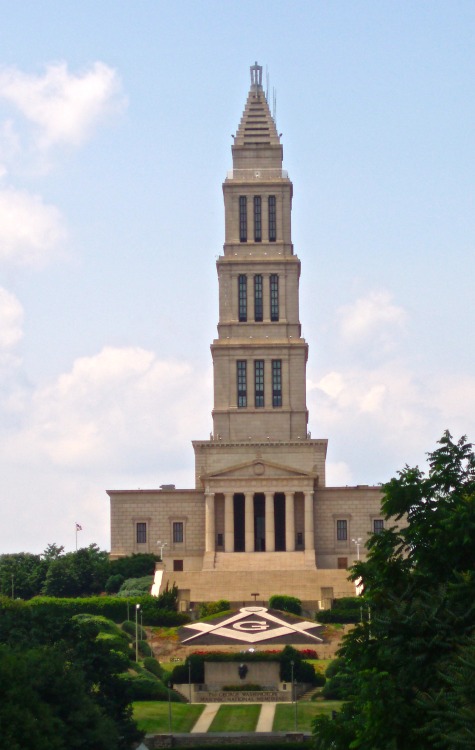 George Washington National Masonic National Memorial, Alexandria City, ole Virginny, 2006.Although i