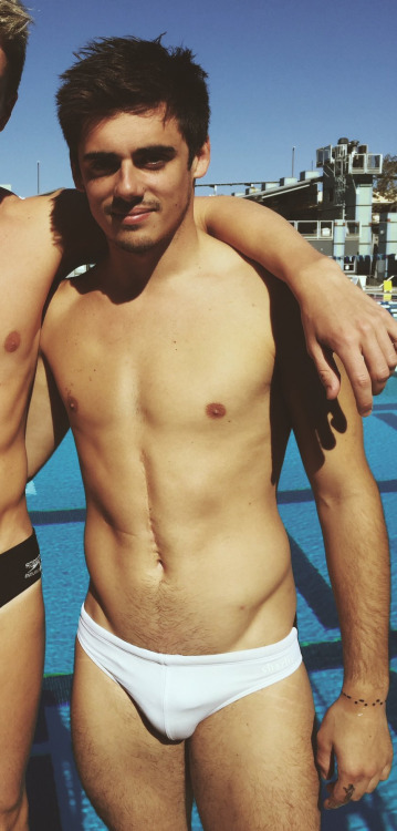 amazingmalenudity:  Chris Mears 