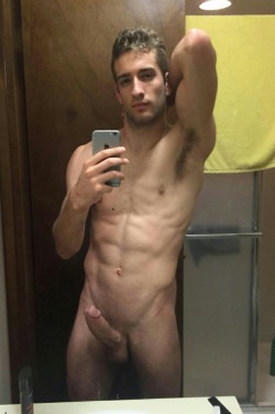 lifewithhunks:  outcock:  visit here for more, and check out my other two blogs, here and here submit me some pics ;)  Hunks, Porn, Amateurs, Spy, Bulges, Lycra and Huge Cocks.http://lifewithhunks.tumblr.com/