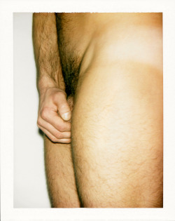 mrinstantphotography:  mr Bas is hiding the