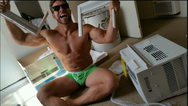 hotcelebs2000:  ELI DRAKE