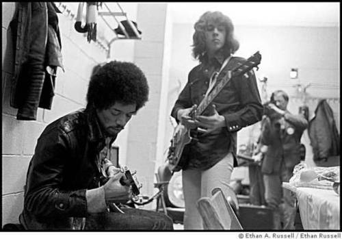 serpentinesheldonserpentine:With Jimi Hendrix