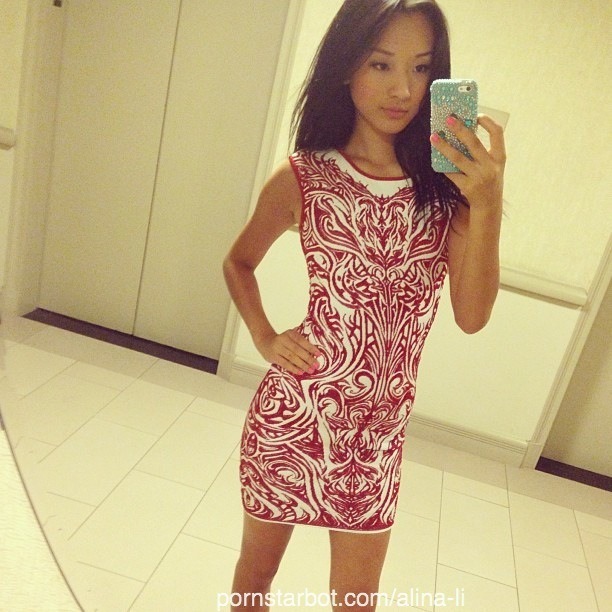 alinalixxx:  naughty pics are here: click