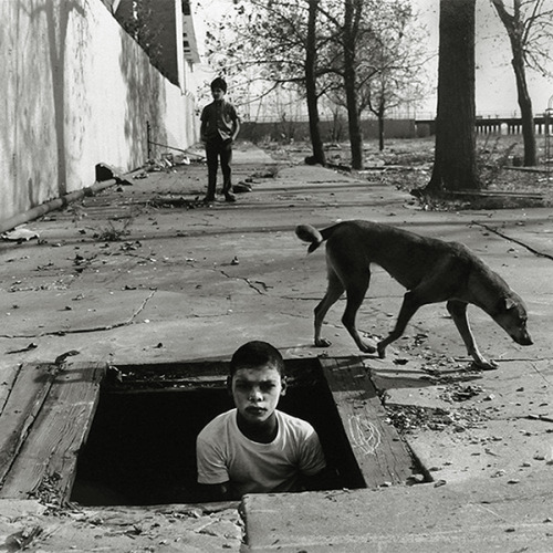 rufrudi:  jedavu:  THE DARK SIDE OF DREAMS  In the late 1960’s, photographer Arthur Tress began a series of photographs that were inspired by the dreams of children. Tress had each child he approached tell him about a prominent dream of theirs which