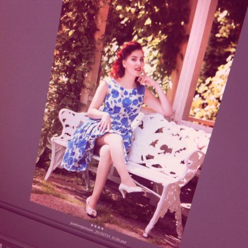 Late night retouching. Beautiful @missemmagreen #pinup #josefinejonsson #model #retouch #dress