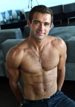 randydave69:  otterhunter:  Wow! Cute!!  AWWWWW! He’s a keeper! Check this blog to see if you missed some HOT post: http://mejustbme.tumblr.com/