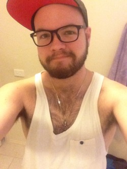 ferrum-animam:Feeling attractive in a singlet for the first time in my life. I’ve honestly not been this (relatively) thin since I was about 7 years old, singlets have always been an item of clothing I tend to avoid, simply because they used to hug