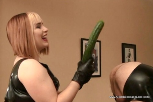 mistressaliceinbondageland:  FUCKED BY VEGGIES!!! FemDom humiliation - tossing his salad!   One of my favorite anal scenes of all time <3