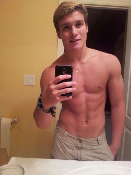 snapchathott:  patriot guy