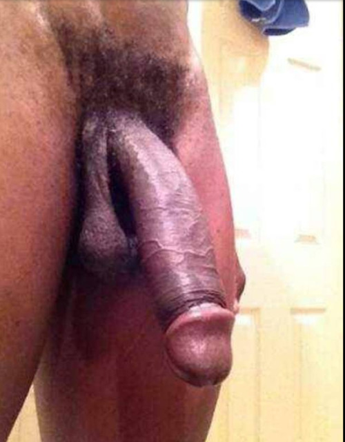 1001twiggs:  damn that’s a big dick!