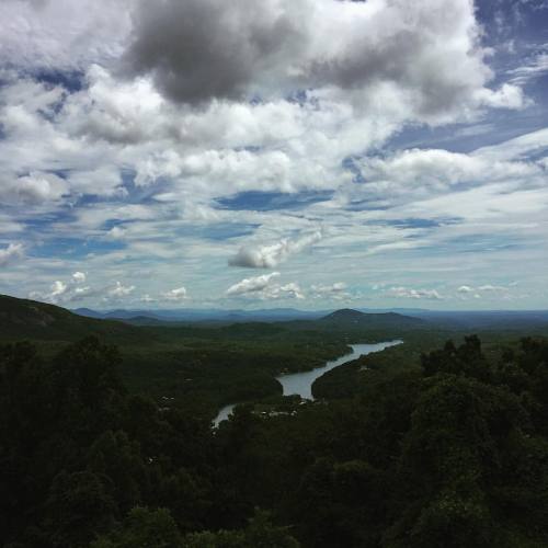 Crisp mountain air with the sound of fresh running water. Nature at its finest. #rmbpost #chimneyrock #northcarolina (at Chimney Rock State Park)