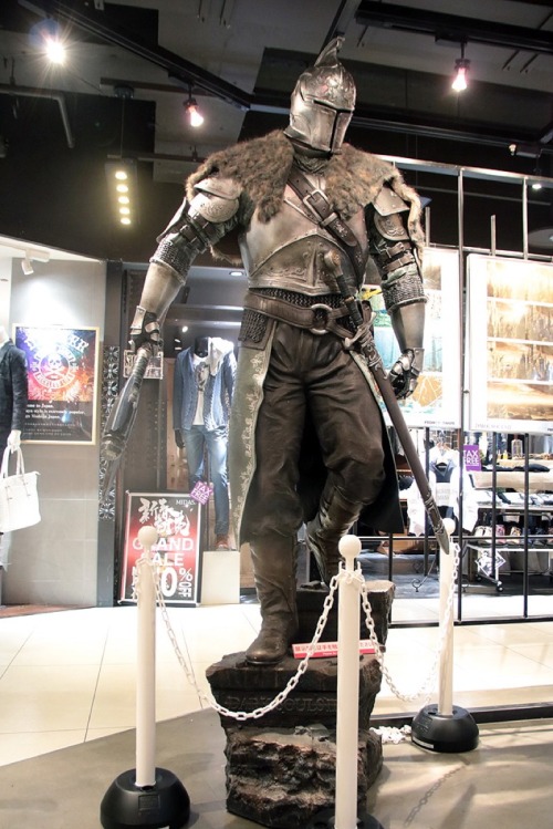 theomeganerd:Dark Souls III Exhibit on display at 109 Men’s in Japan[LOUD HORSE NOISES]