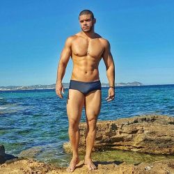 Carasdesunga:  Guto Gatoo… #Carasdesunga #Swimwear #Sunga #Gato #Sarado #Perfectbody