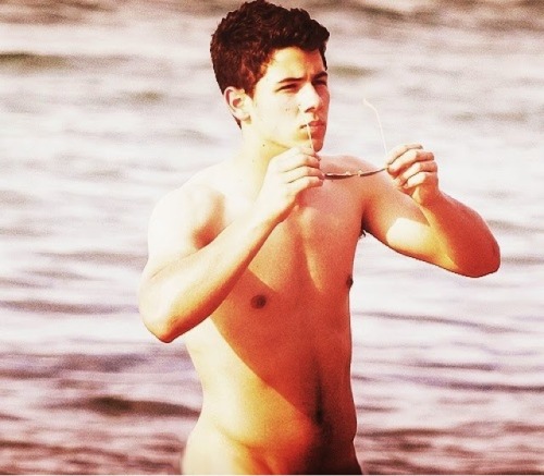 Porn celebrixxxtiez:  Nick Jonas photos