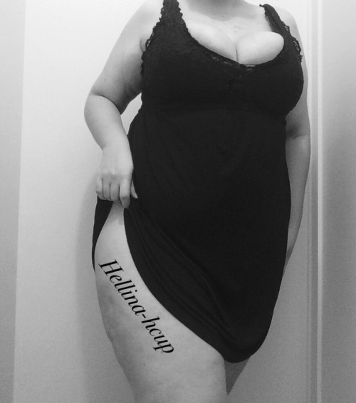 hellina-hcup:   I’m feeling like a naughty girl tonight ☺️.