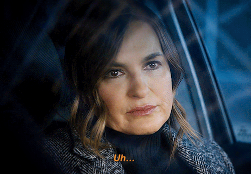 elliot-olivia:You have PTSD. […] You were jumpy, you looked exhausted, you have circles under your e