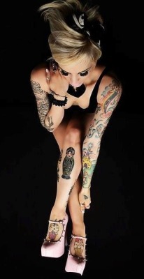 Women with tatoos